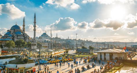 Visionary Istanbul: Exploring Architectural Wonders – Unveiling Timeless Elegance and Modern Brilliance